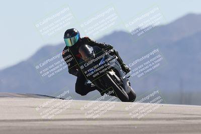 media/Oct-13-2025-Moto Forza (Mon) [[a66d839500]]/3-B Group/Session 4 (Turn 9)/